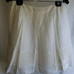 Women's Loft Linen Mini Skirt, Size 2. Off White or Cream in Color.
